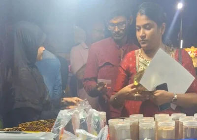 Mamma’s Food customer enjoying traditional food products